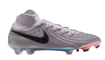 soccer cleats Phantom